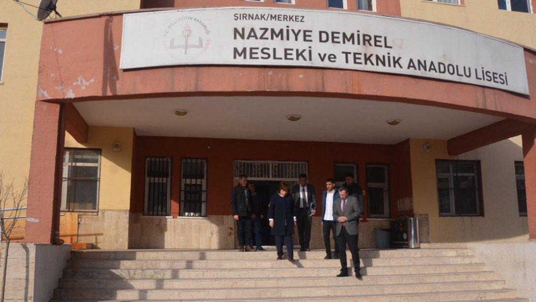 İl Milli Eğitim Müdiremiz Sayın Nazan ŞENER; Nazmiye Demirel Mesleki ve Teknik Anadolu Lisesi'ne ziyarette bulundu.