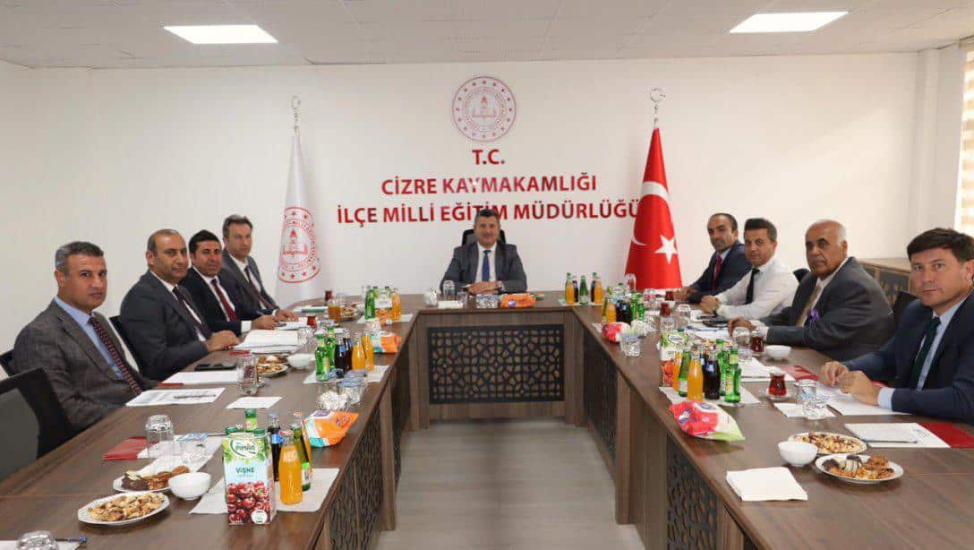 İl Millî Eğitim Müdürümüz Sayın Ahmet Özdemir başkanlığında, İlçe Milli Eğitim Müdürlerimiz ile toplantı yapıldı.