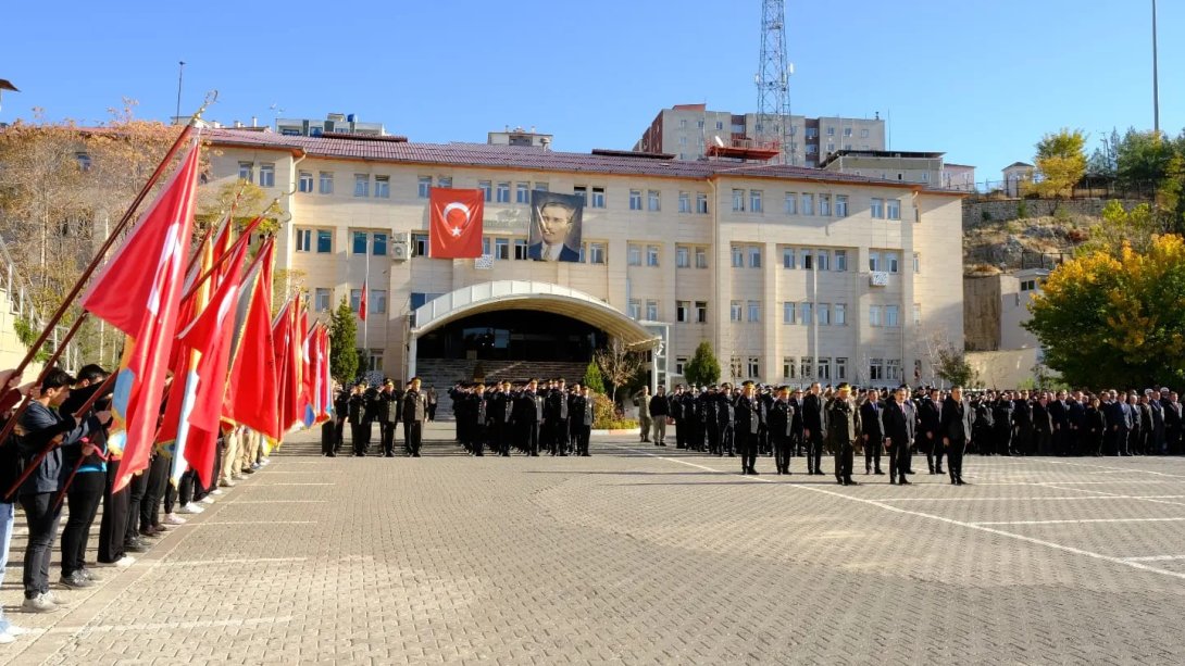 GAZİ MUSTAFA KEMAL ATATÜRK, EBEDİYETE İRTİHALİNİN 86. YIL DÖNÜMÜNDE VALİLİK BAHÇESİNDE DÜZENLENEN TÖRENLE ANILDI